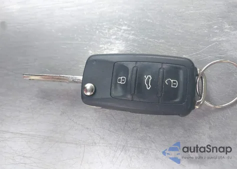 2018 Volkswagen Passat 2.0T Se из США, поврежденный, VIN 1VWBA7A33JC032316